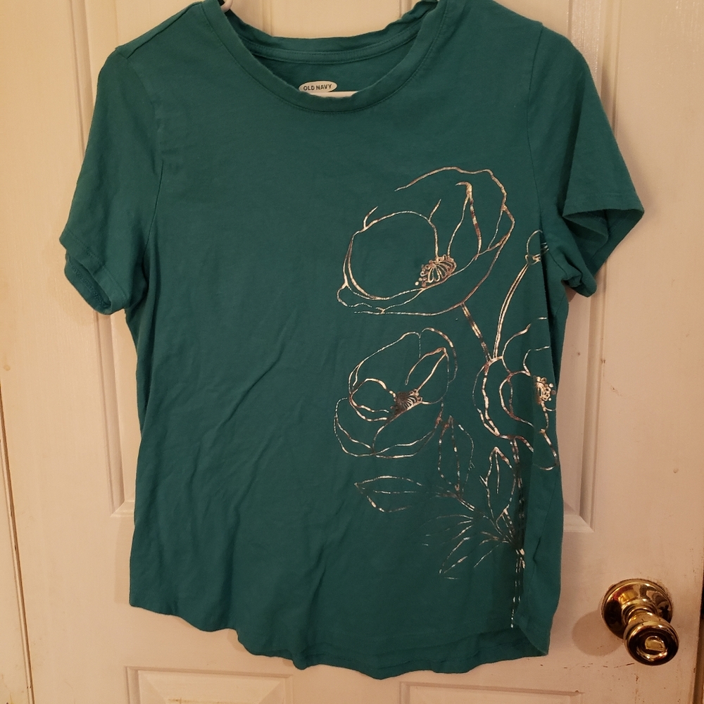 Old Navy tshirt